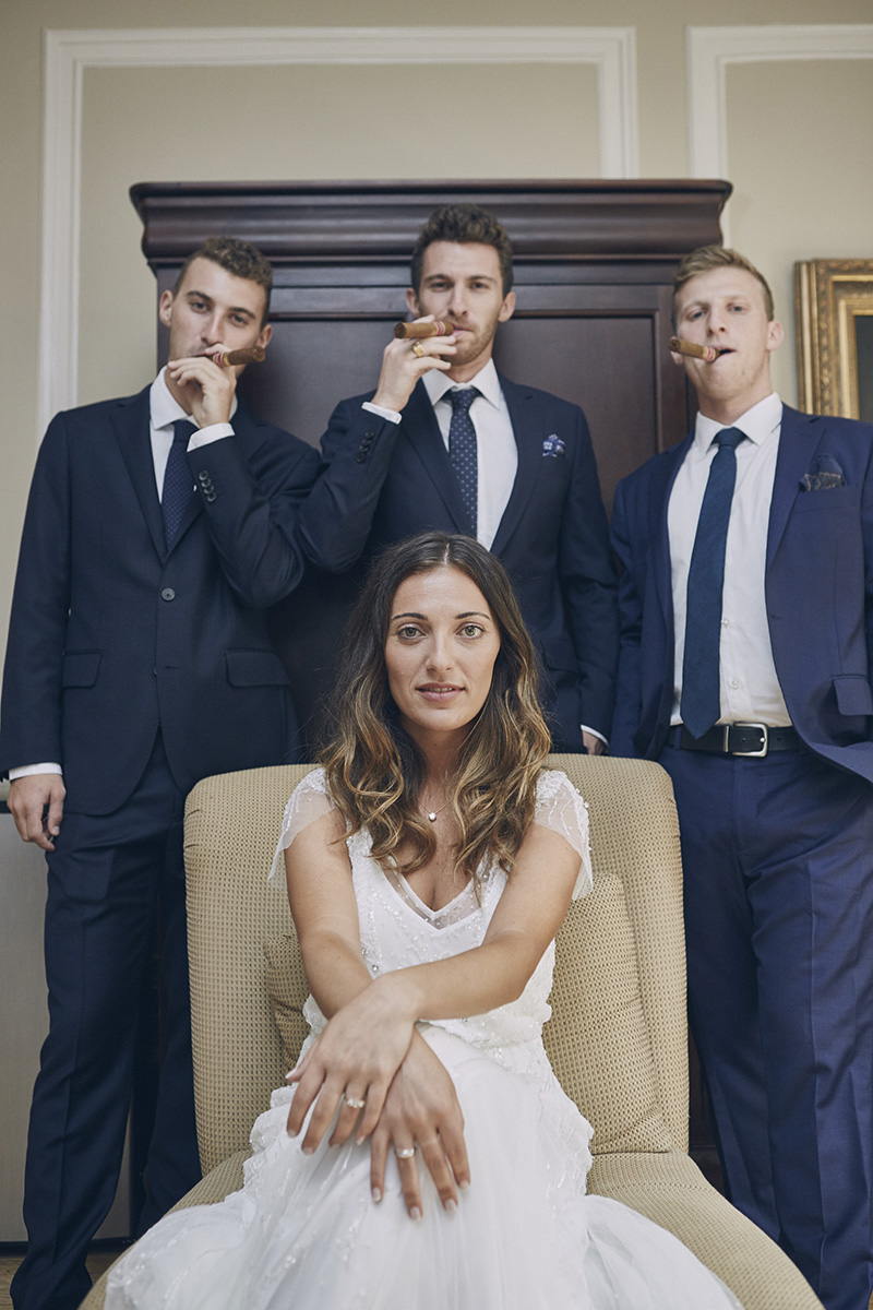 bride with her brothers